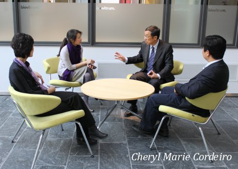 Group talk, Shanghai University at the Biotech Center, Gothenburg, Sweden.